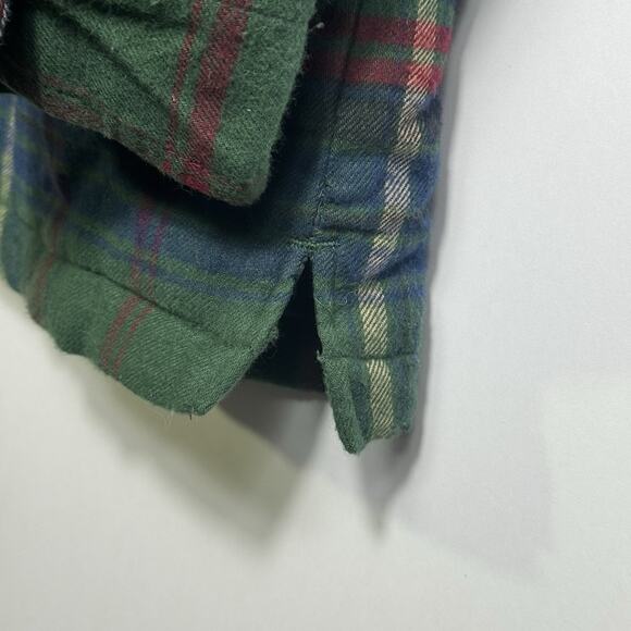 Sun River Plaid Quilted Flannel Shacket Jacket Green Blue Red Size M NWT - Picture 5 of 10